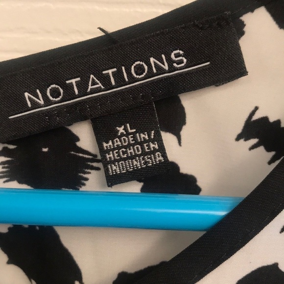 Notations size M pullover top W/ zipper in back - Picture 2 of 5